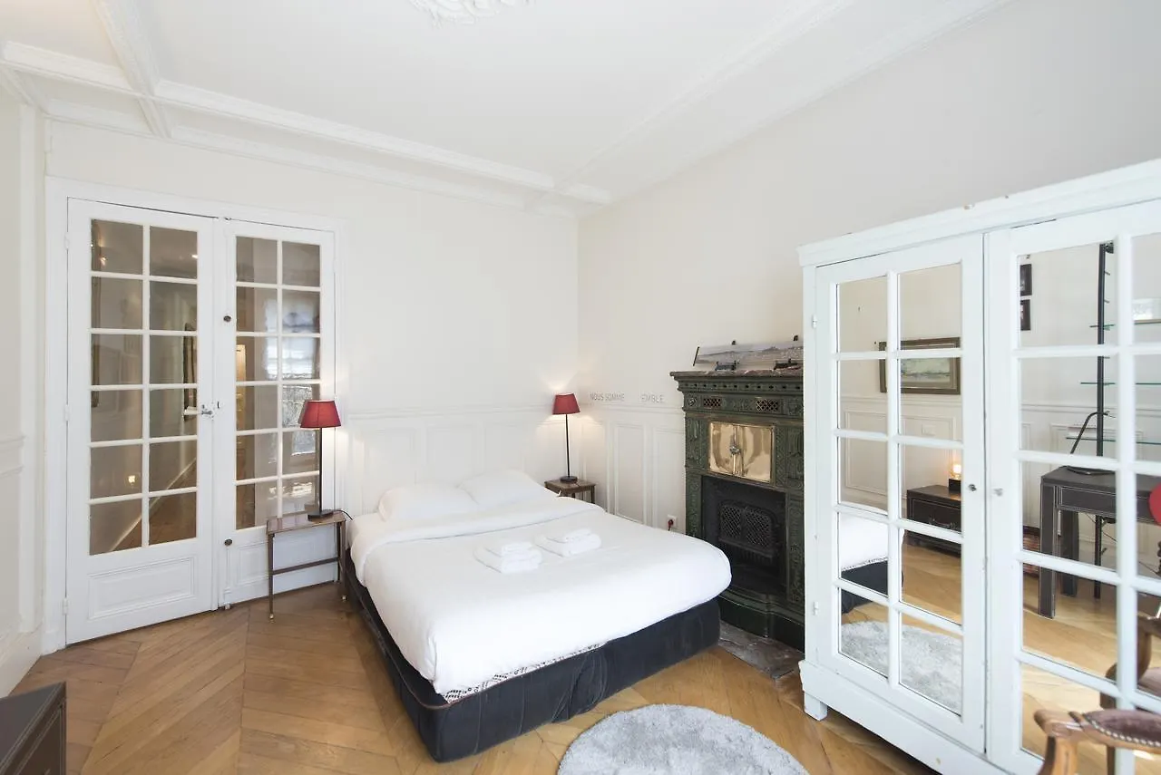 Apartment Veeve - Musical Retreat In The 15th *
